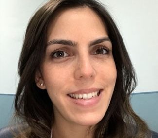 Dra. Camila Maria Barbosa Pediatra e gastropediatra CRM 168120